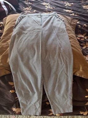 Topshop Black & White Houndstooth Cropped Pants